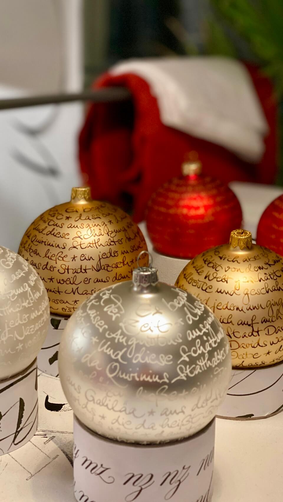 Christbaumkugel "Weihnachtsgeschichte"